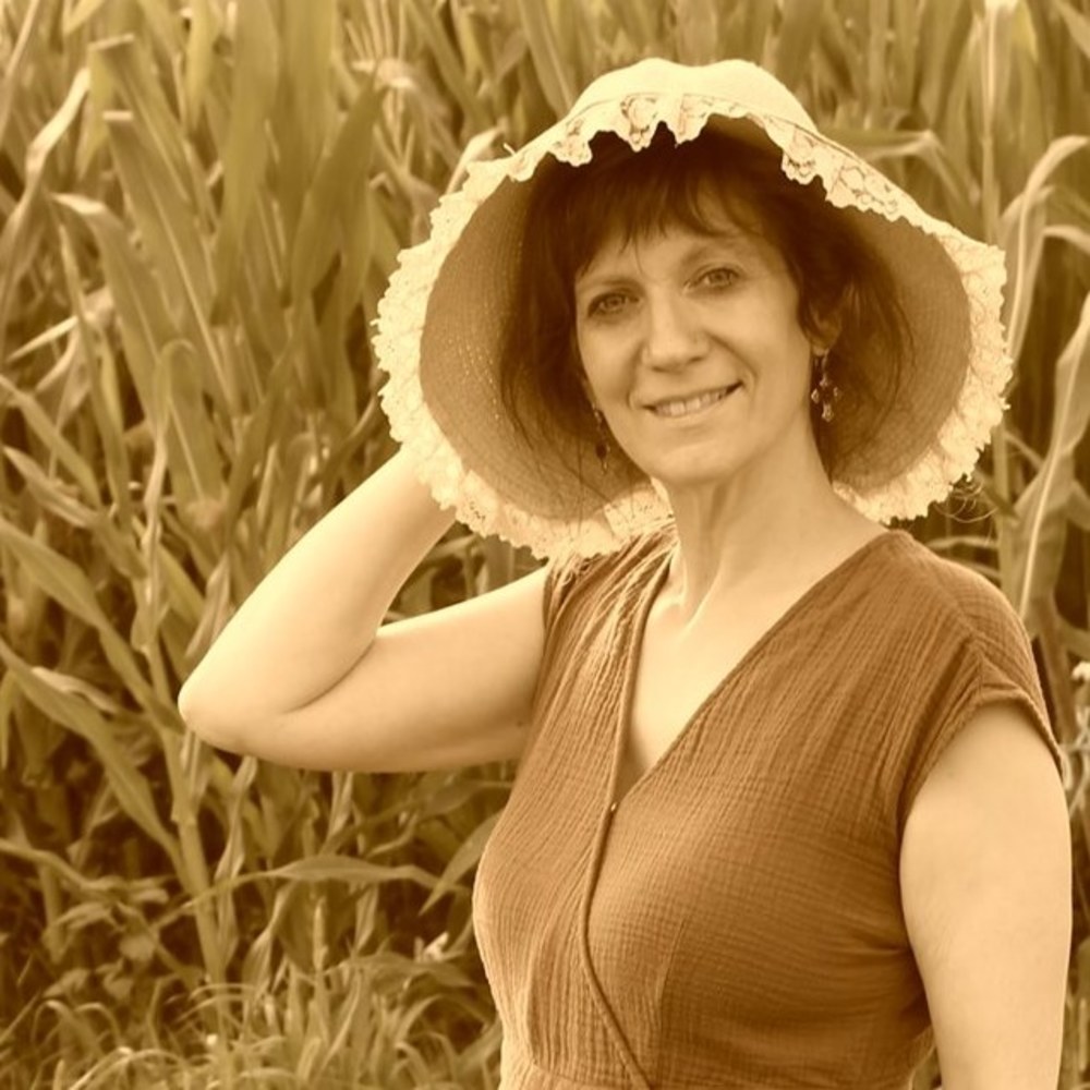 Meet your Posher, Donnajoy